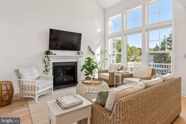 Ocean View, DE 19970,30468 MADEIRA LN