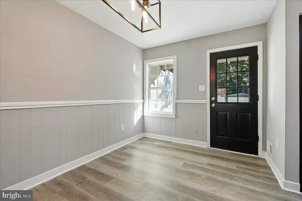 Manassas, VA 20110,9833 TOWN LN