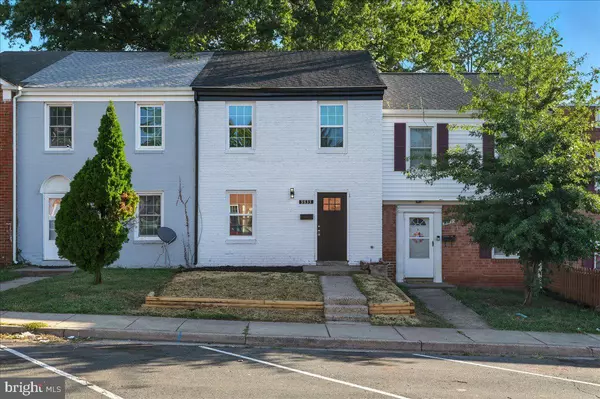 Manassas, VA 20110,9833 TOWN LN