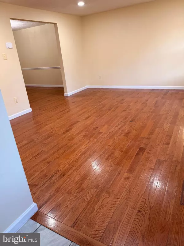 Fairfax, VA 22032,10434 CALUMET GROVE DR