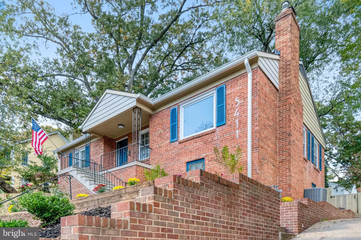 Arlington, VA 22205,5411 22ND ST N