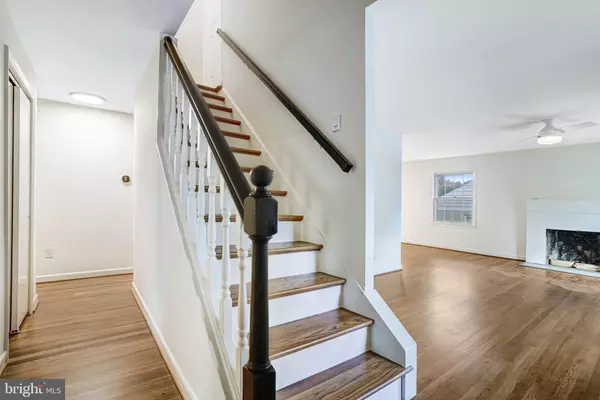 Arlington, VA 22205,5411 22ND ST N