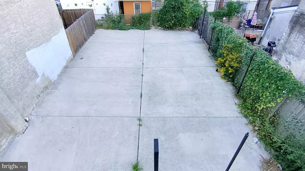 Philadelphia, PA 19122,2033-2035 N LAWRENCE ST