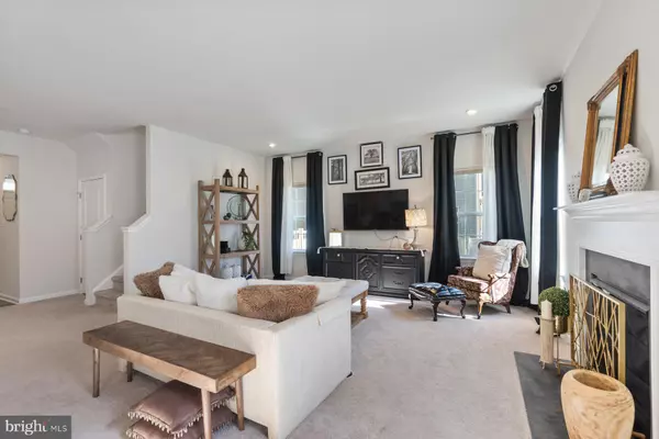 Sicklerville, NJ 08081,19 CIRCLE DR