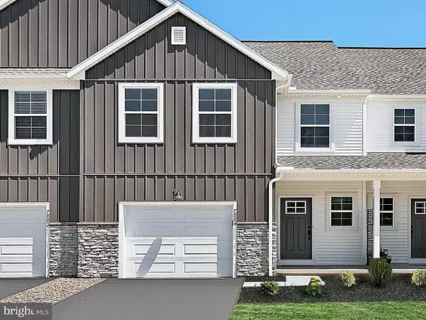 Harrisburg, PA 17112,7884 BRIARWOOD DR