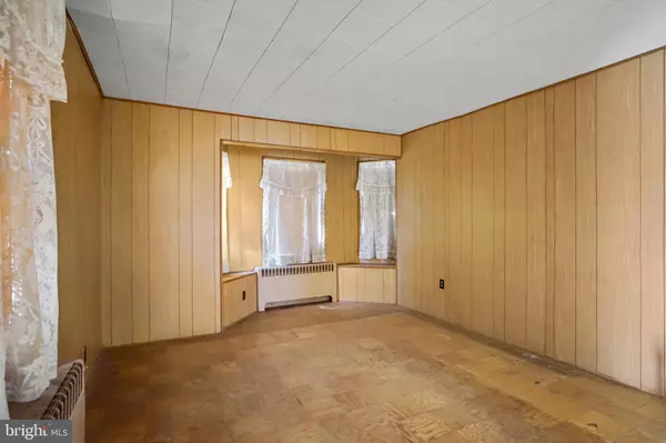 Glen Burnie, MD 21061,220 POPLAR AVE