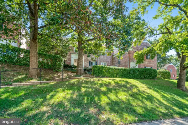 Alexandria, VA 22302,3239 GUNSTON RD