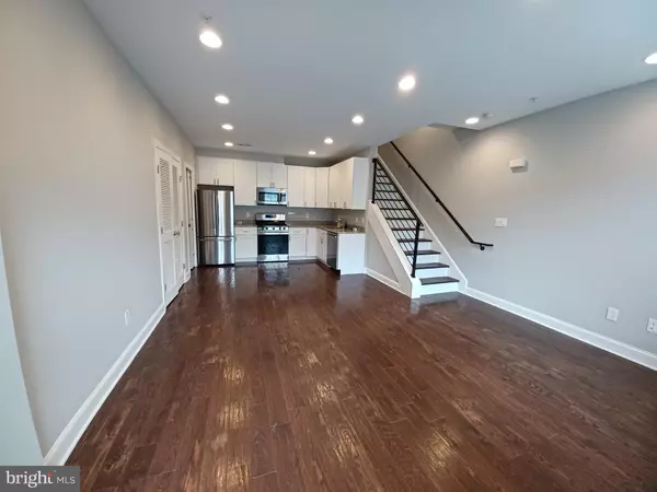 Washington, DC 20003,1018 13TH ST SE #2