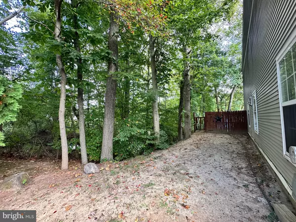 Newark, DE 19702,145 CREEKSIDE CT