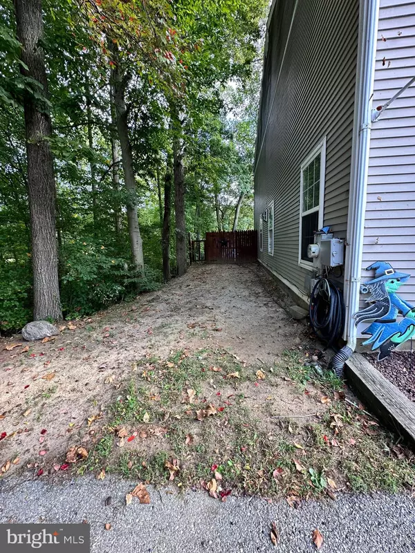 Newark, DE 19702,145 CREEKSIDE CT