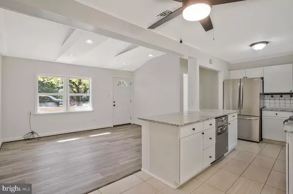 Lusby, MD 20657,12609 OLIVET RD