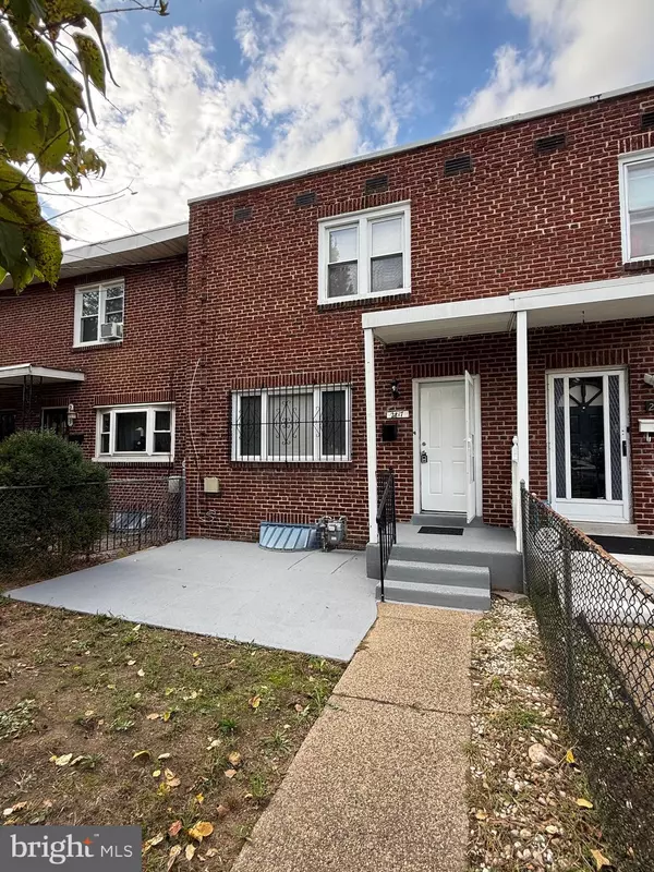 Camden, NJ 08105,2817 THOMPSON ST