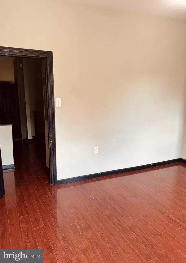 Philadelphia, PA 19121,1913 PAGE ST #1