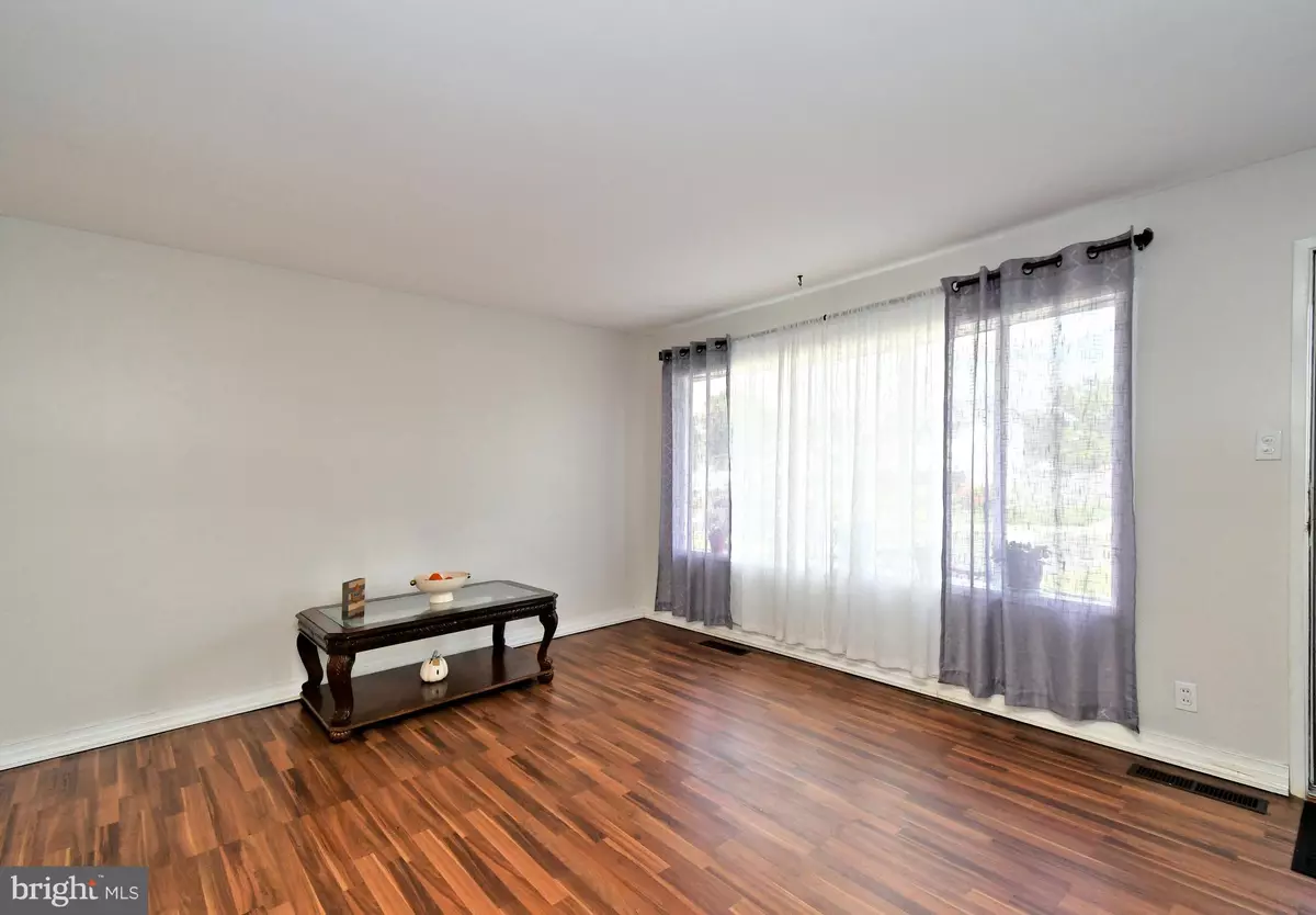 Fairless Hills, PA 19030,208 SUFFOLK RD