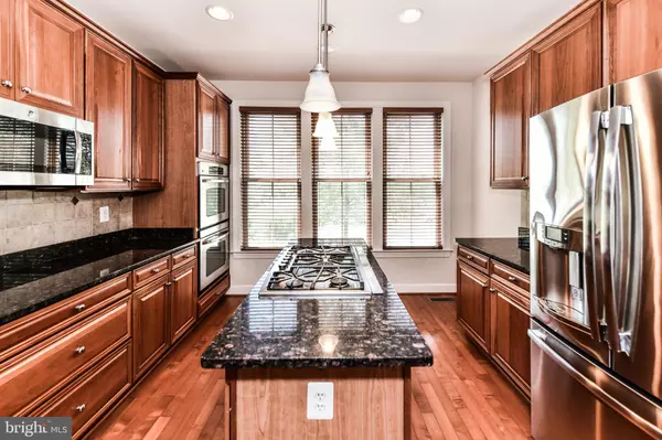 Arlington, VA 22206,3537 S FOUR MILE RUN DR