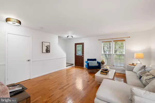 Gaithersburg, MD 20879,27 FILBERT CT