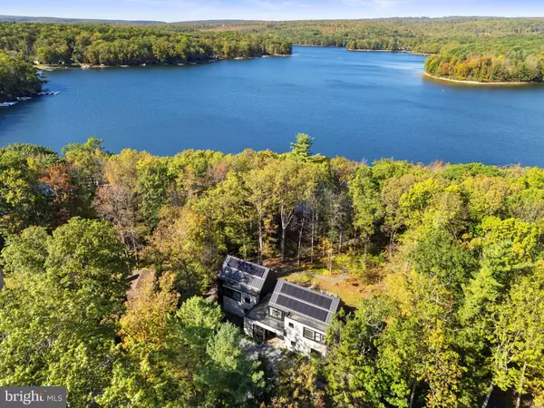 Oakland, MD 21550,282 MCCOMAS BEACH TER