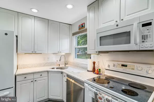 Alexandria, VA 22310,6109 LARKSPUR DR