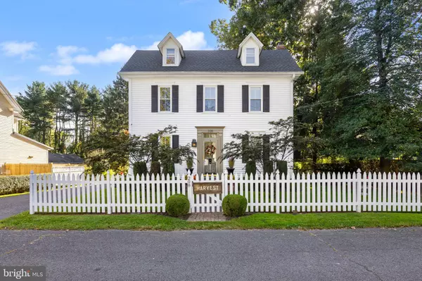 208 2ND ST, Rancocas, NJ 08073