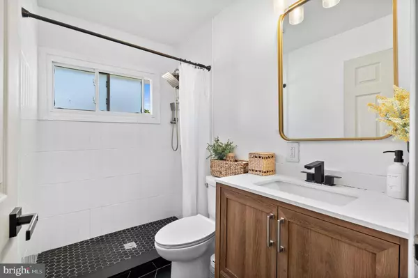 Philadelphia, PA 19114,9311 ANDOVER RD