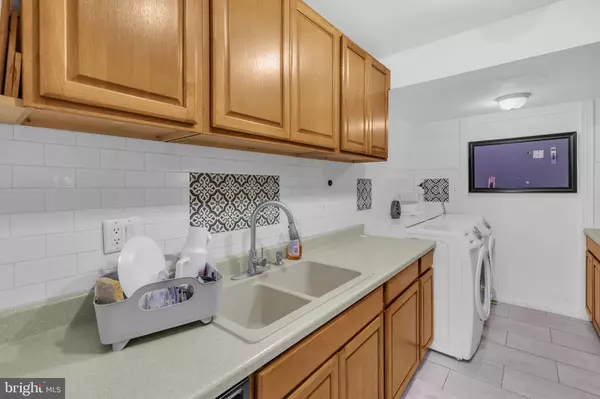 Lanham, MD 20706,8585 SEASONS WAY #47B