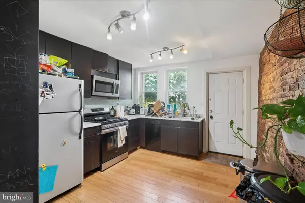 Philadelphia, PA 19146,1905 LATONA ST