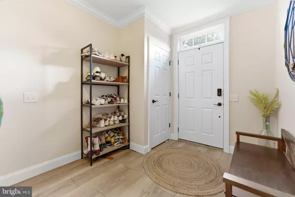 Delran, NJ 08075,1 WEATHERLY RD