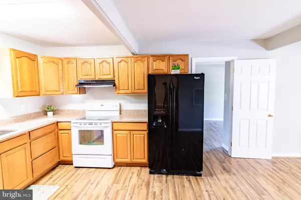 Spotsylvania, VA 22553,10622 MOCKINGBIRD LN