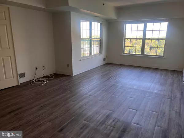Voorhees, NJ 08043,6073 MAIN ST
