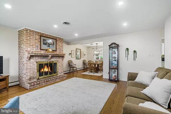 Phoenixville, PA 19460,512 VIRGINIA AVE