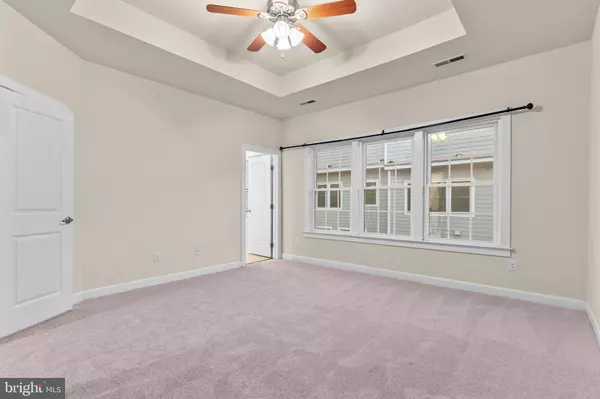 Herndon, VA 20171,13693 NEIL ARMSTRONG AVE