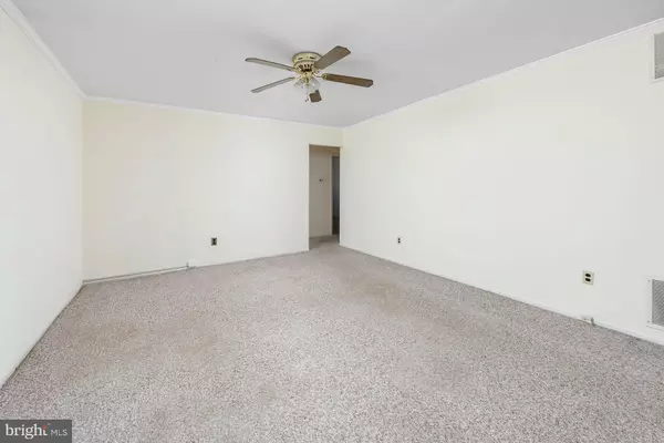 Sewell, NJ 08080,16 KENT PL
