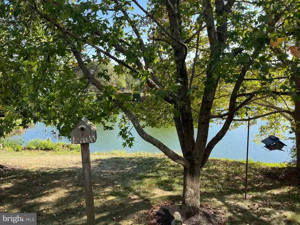 Doylestown, PA 18902,5063 SAGEWOOD CT