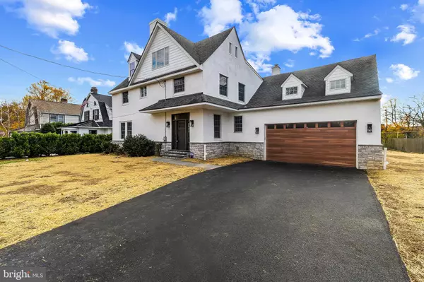 Wayne, PA 19087,118 W BEECHTREE LN