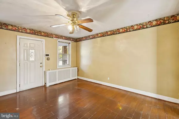 Washington, DC 20020,1633 R ST SE