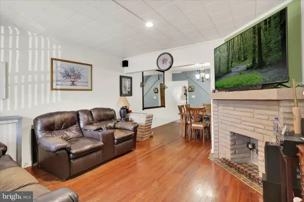 Reading, PA 19604,1229 ROBESON ST