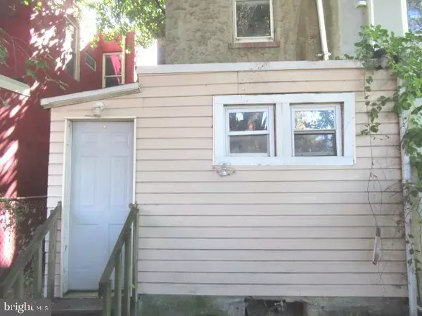 Camden, NJ 08104,453 MECHANIC ST