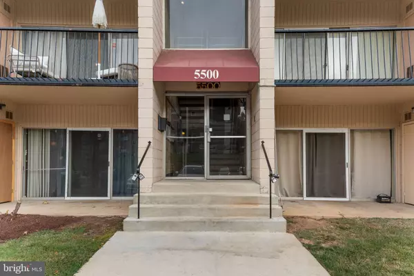 5500 KAREN ELAINE DR #911, New Carrollton, MD 20784