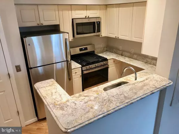 Mclean, VA 22102,1625 INTERNATIONAL DR #421