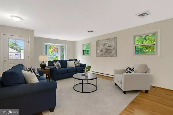 Annandale, VA 22003,7704 THOR DR