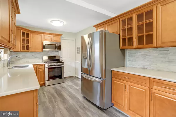 Annandale, VA 22003,7704 THOR DR