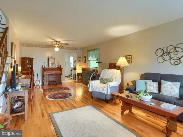 Camp Hill, PA 17011,18-B W GLENWOOD DR