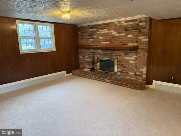 Woodbridge, VA 22193,14605 DARBYDALE AVE