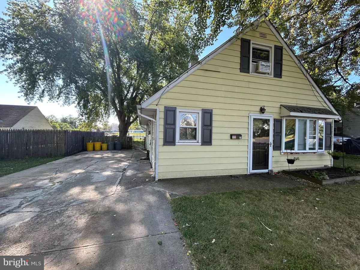 Trenton, NJ 08618,32 FARRELL AVE