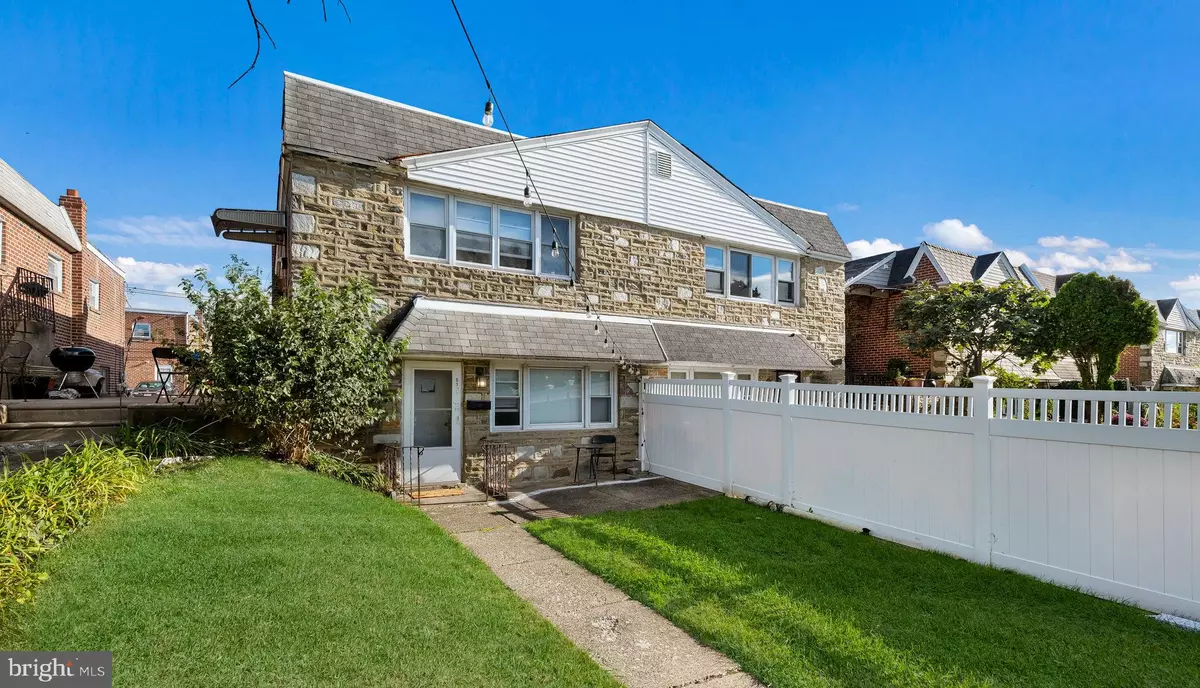 Philadelphia, PA 19152,8127 LANGDON ST