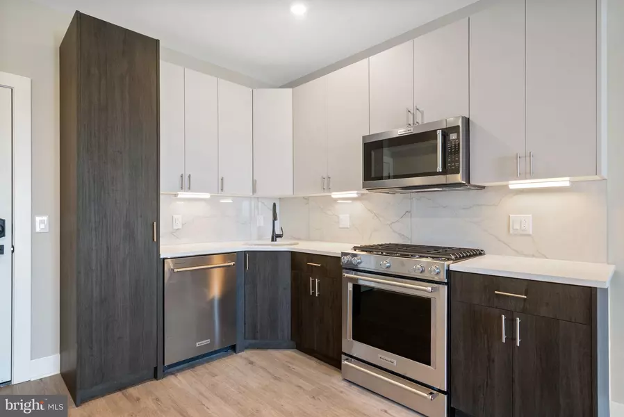 408-10 N FRONT ST #5, Philadelphia, PA 19123