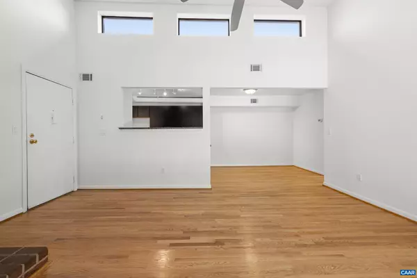 Charlottesville, VA 22901,127 TURTLE CREEK RD #12