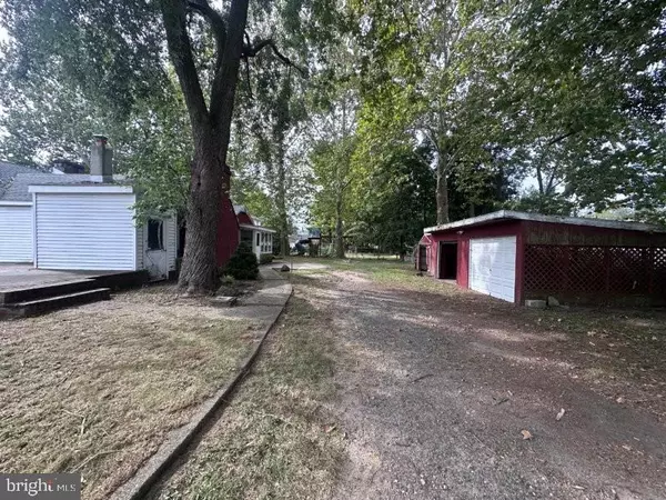 Clementon, NJ 08021,245 GIBBSBORO RD