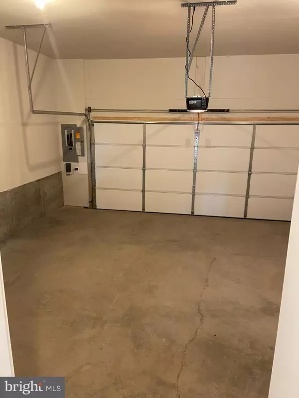 Chantilly, VA 20151,5118 RIDGEVIEW RETREAT DR