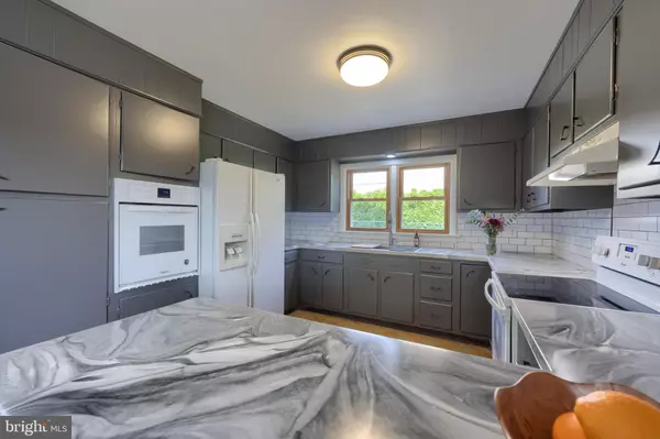 Hershey, PA 17033,428 BEECH AVE